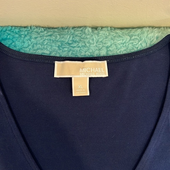š„Michael Kors Blue Long Sleeve Cut Out Blouseš„ - Picture 3 of 5